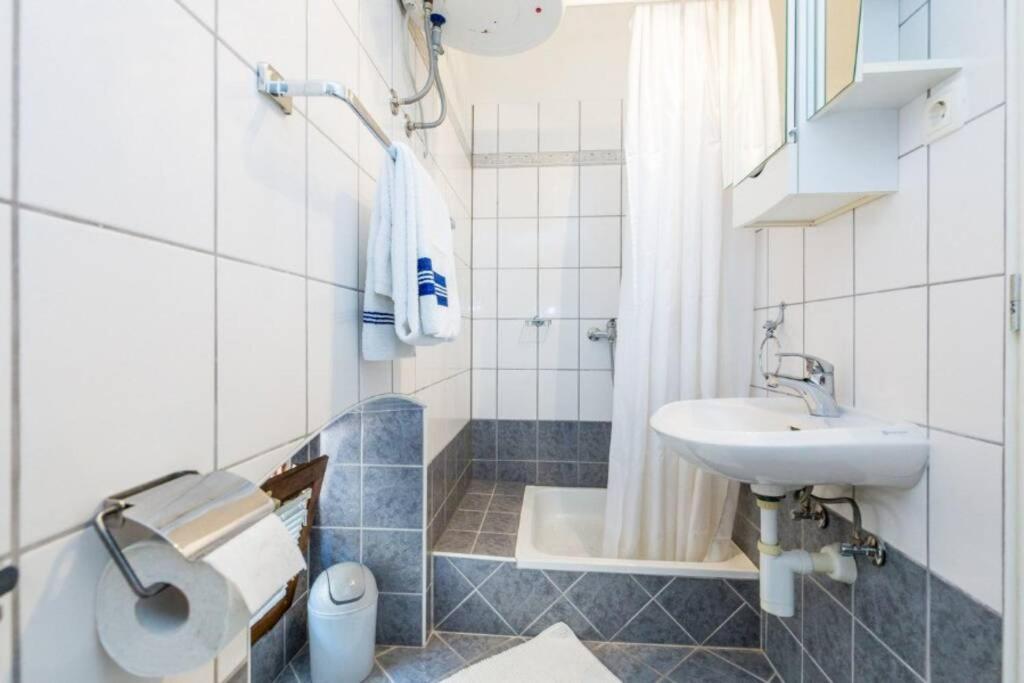Tin 2 Apartment เวอร์บนิค ภายนอก รูปภาพ